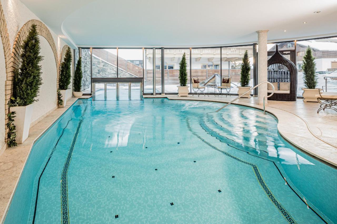 Savoy Dolomites Luxury & Spa Hotel Selva di Val Gardena Exterior photo