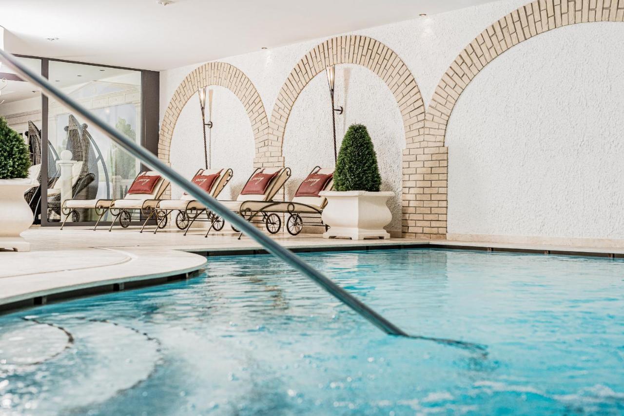 Savoy Dolomites Luxury & Spa Hotel Selva di Val Gardena Exterior photo