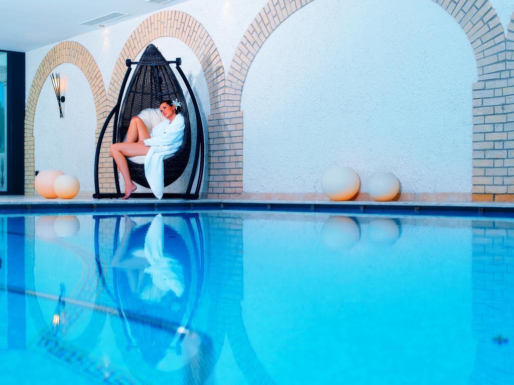 Savoy Dolomites Luxury & Spa Hotel Selva di Val Gardena Exterior photo