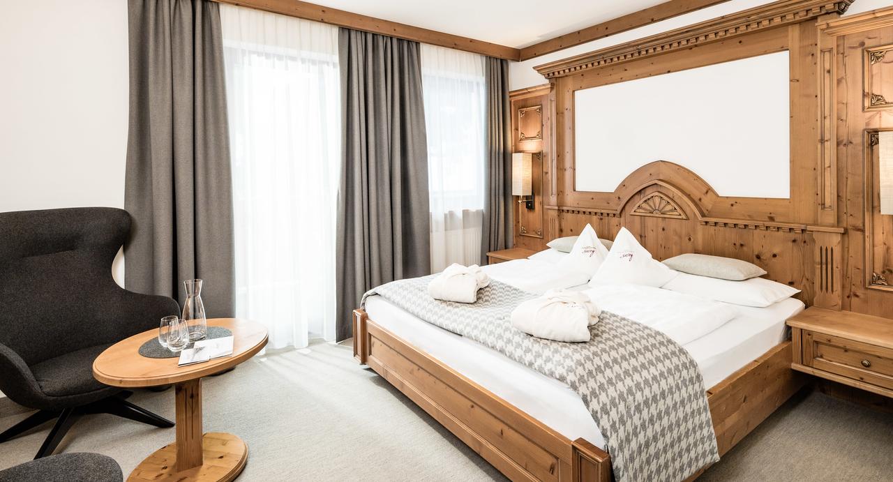 Savoy Dolomites Luxury & Spa Hotel Selva di Val Gardena Exterior photo