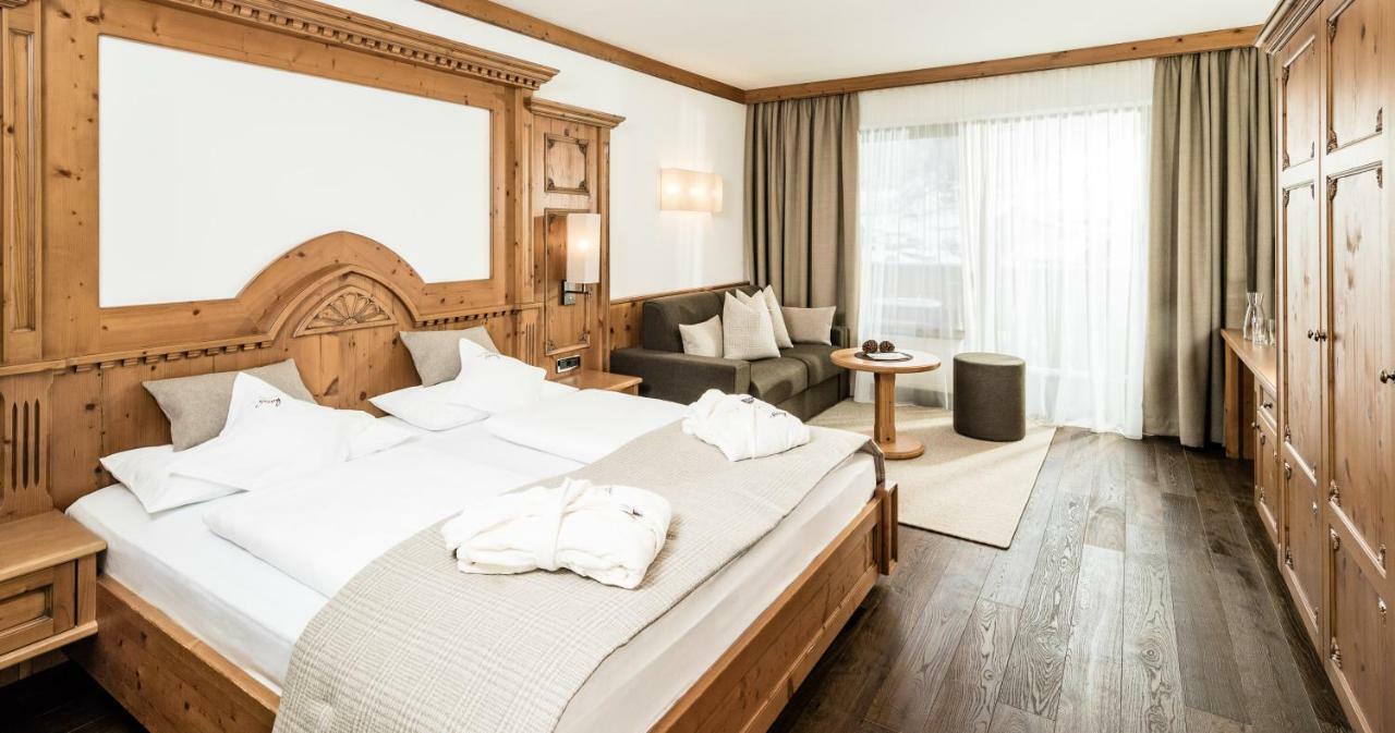 Savoy Dolomites Luxury & Spa Hotel Selva di Val Gardena Exterior photo